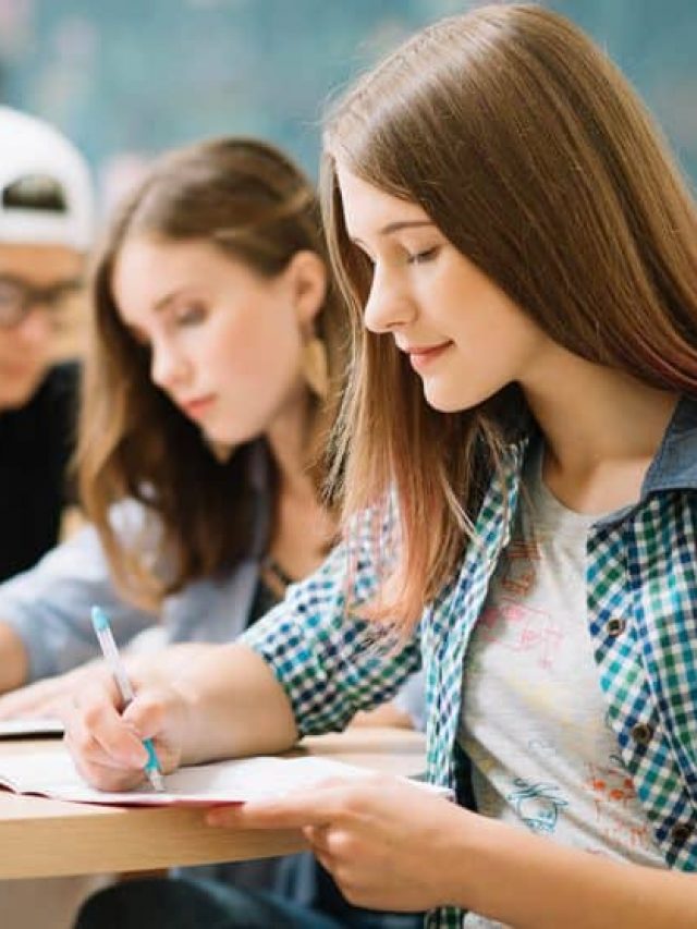 cropped-dia-do-estudante-990x556-1.jpg