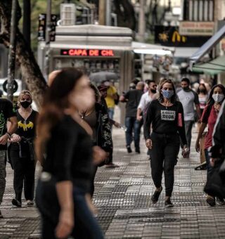 São Paulo deve avançar no plano de flexibilização e ganhar novas aberturas este mês