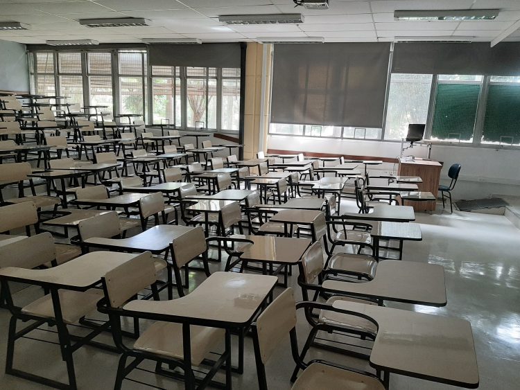 Santa Catarina define VOLTA às aulas das universidades públicas para 2021; veja calendário
