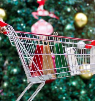 Tenha ESTES cuidados para não cair nas ciladas das compras de Natal e Ano Novo