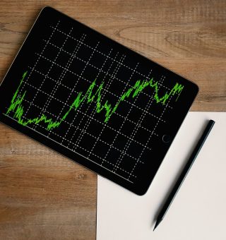 Vai investir em ações? Lista completa com as mais recomendadas para dezembro