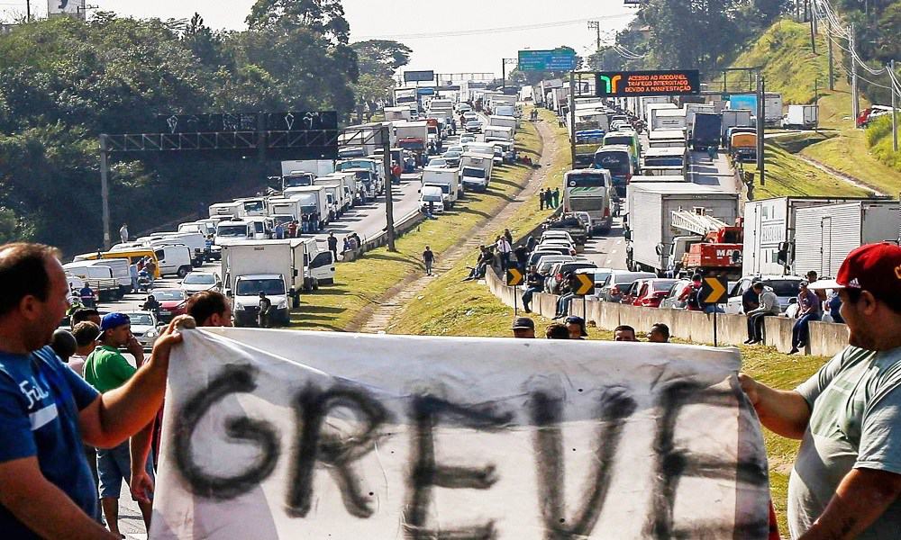 Como a greve dos caminhoneiros afeta economia e funcionamento do Brasil? (Imagem: Google)