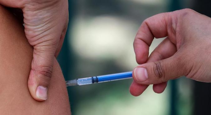 Belo Horizonte libera 1ª dose da vacina para idosos com mais de 65 anos