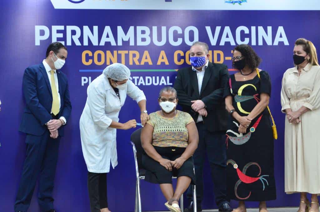 Pernambuco incluí ESSAS pessoas como prioridade na vacina da COVID-19 (Imagem: Reprodução/G1)