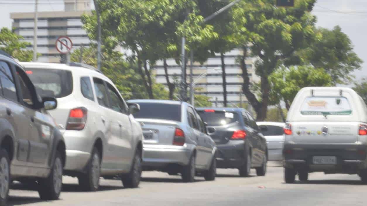 Estes CARROS são uma excelente opção para quem quer ECONOMIZAR com o combustível