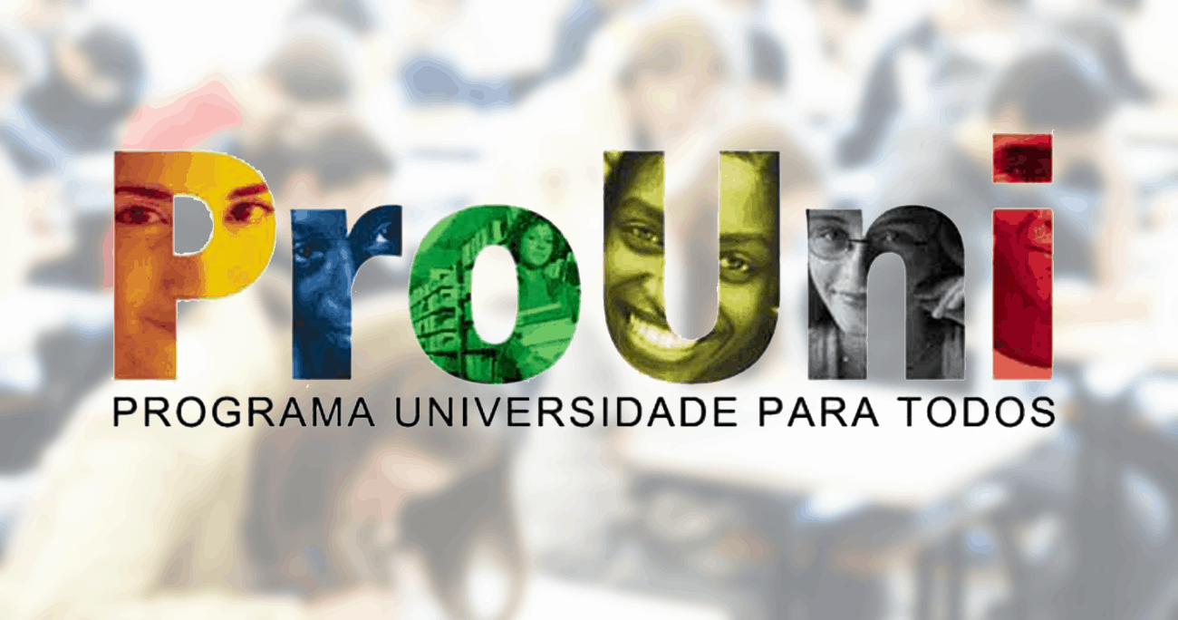 Simuladores do Sisu ajudam a escolher curso; veja como usar a nota do Enem  - 22/01/2020 - UOL Educação