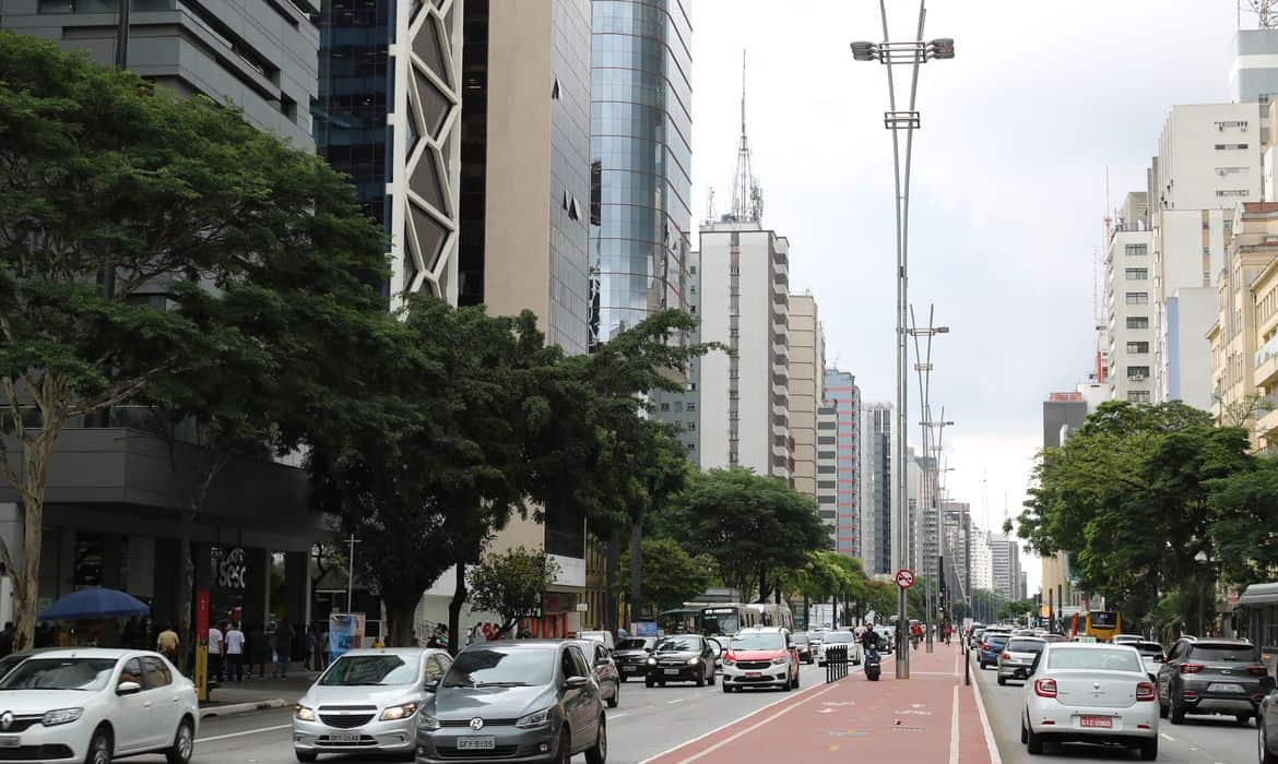 Rodízio de carros em São Paulo está suspenso? Veja novas regras com greve do Metrô (Imagem: Rovena Rosa/Agência Brasil)