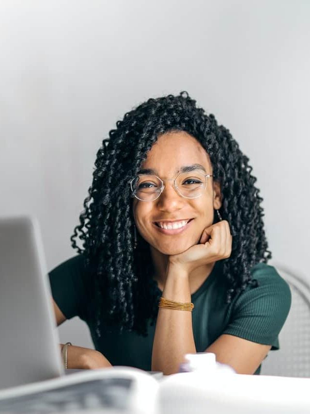 cropped-pexels-andrea-piacquadio-3769021.jpg
