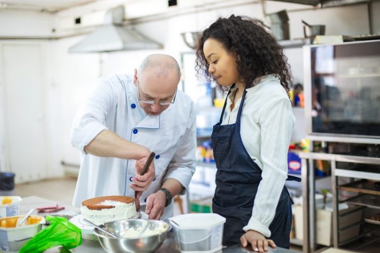 SENAC cria bolsas de estudos para curso de gastronomia em Pernambuco