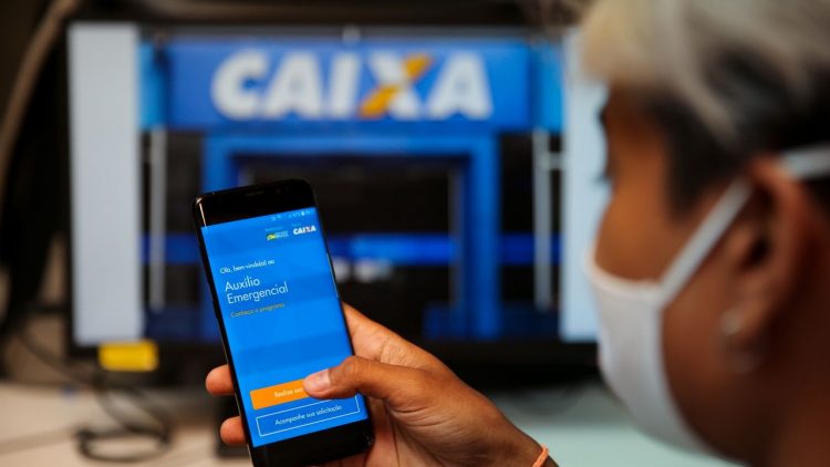 CAIXA Tem volta a falhar e prejudica usuários do auxílio emergencial e Bolsa Família 
