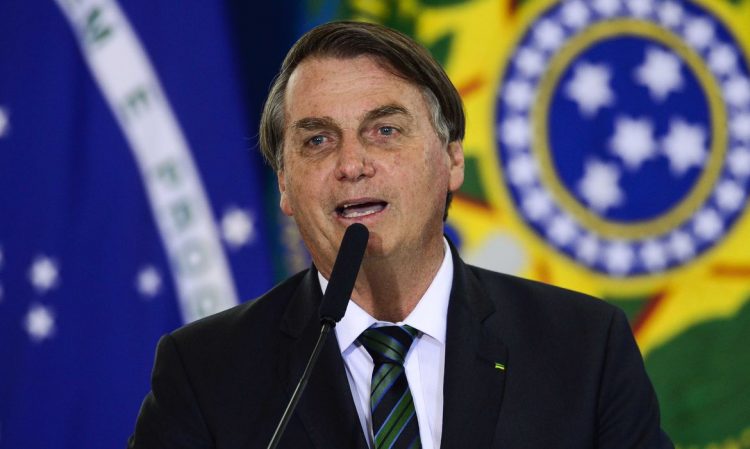 Governo Bolsonaro tem condições de arcar com Bolsa Família de R$ 300?