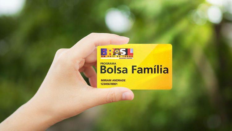 Inscrição no Bolsa Família serão facilitadas a partir de agosto, diz João Roma