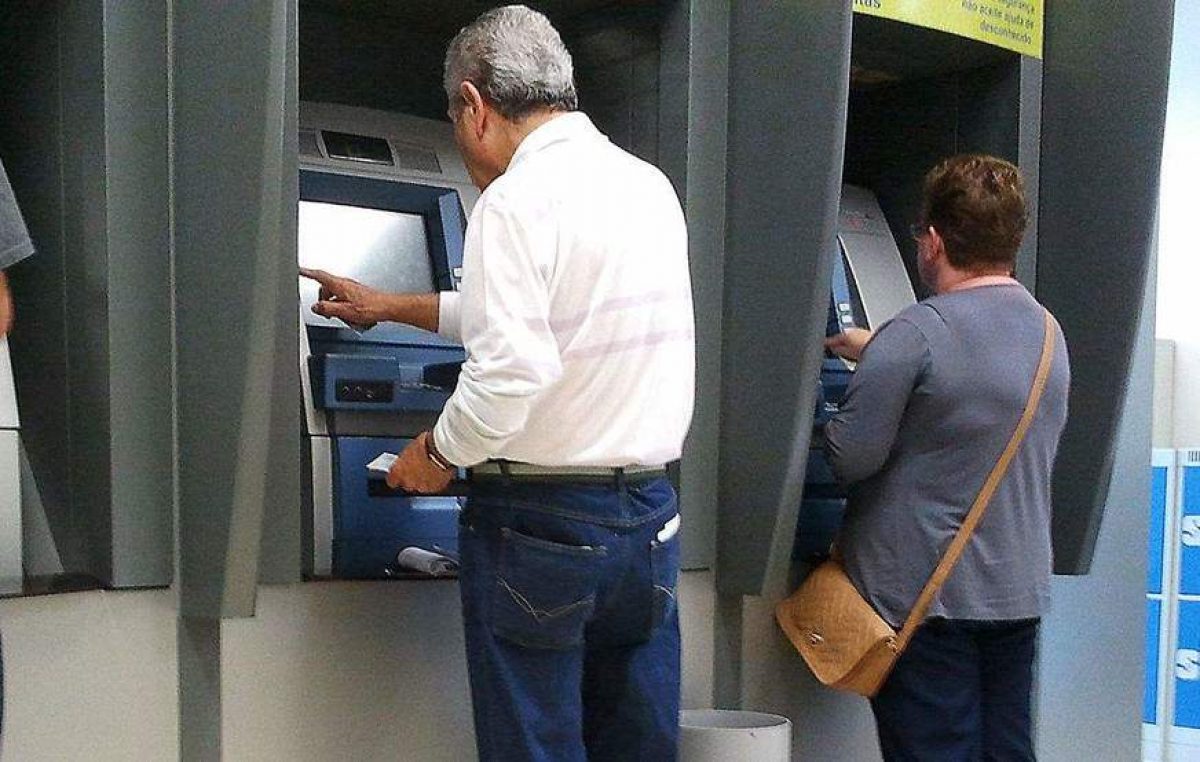 13° salário pelo INSS já tem cronograma de pagamento pré estabelecido (Foto Reprodução/Internet)