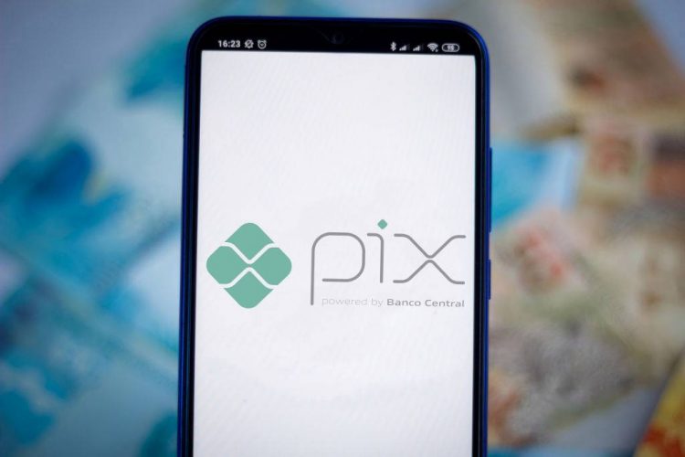BC deve liberar até agosto facilitador do pagamento por PIX no WhatsApp