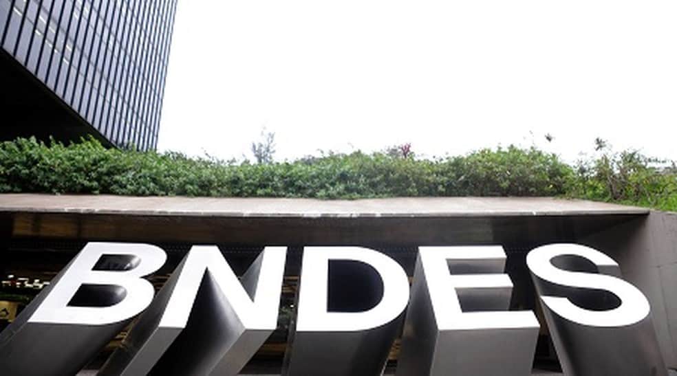 O BNDES estima que mais de cem mil empresas sejam elegíveis para a medida