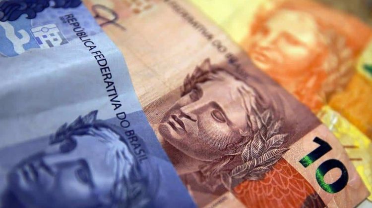 DESENROLA: Programa de renegociação de DÍVIDAS pode causar impacto NEGATIVO