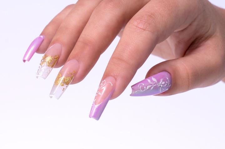 Cursos Gratuitos de Unhas em Gel: Onde e Como Fazer?