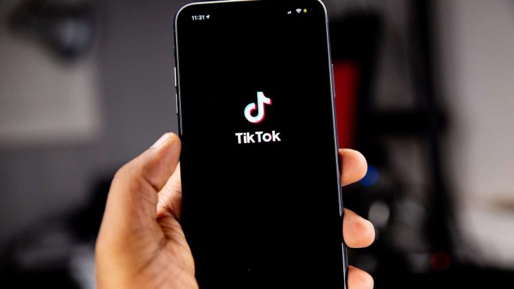 Renda extra: Aprenda a ganhar em DÓLAR com o TIKTOK