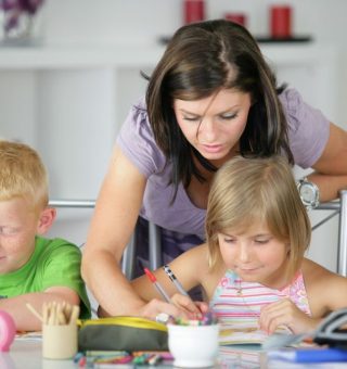 Homeschooling: Como funciona projeto de educação domicilar aprovado na Câmara?