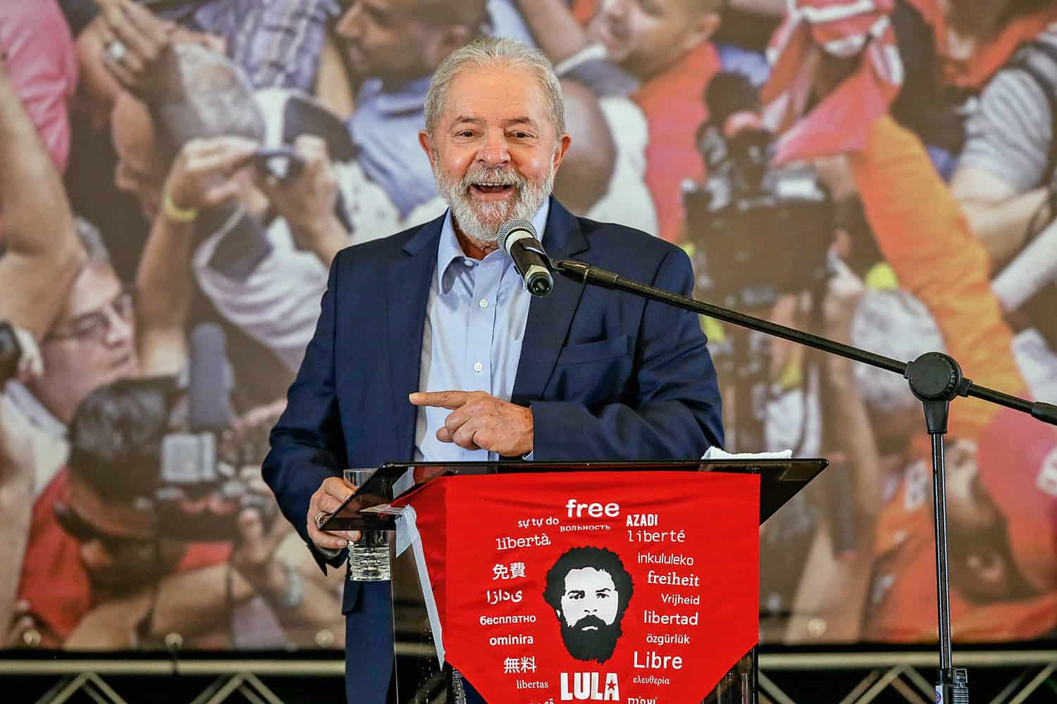 Bolsonaro e Lula confessam que concordam: Bolsa Família tem que aumentar! (Imagem: Reprodução/Veja)