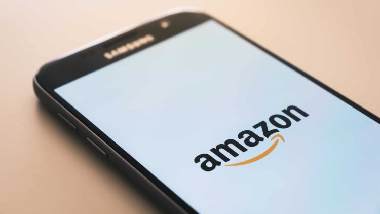 Amazon lança loja com produtos baratos para concorrer com a Shein e Temu