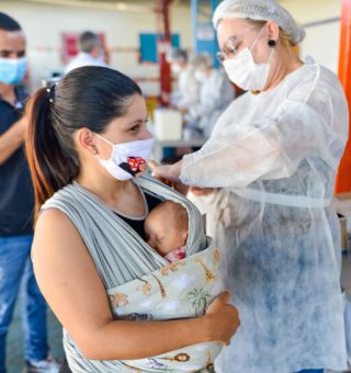 Goiânia amplia calendário de vacinação da Covid-19 para maiores de 49 anos
