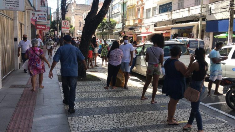 O feriado de São João causa mudanças no funcionamento em diversas cidades do Nordeste