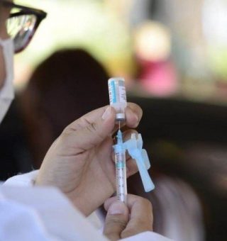 Governo do DF anuncia mutirão de vacinação nesta sexta, sábado e domingo