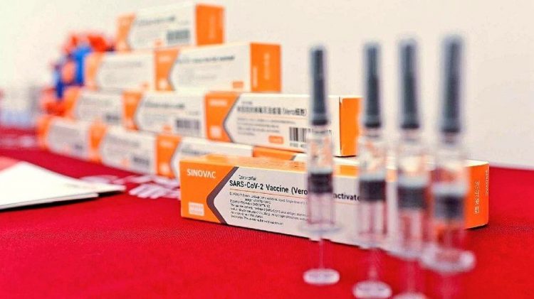 Quais as chances do Ministério da Saúde liberar 3ª dose da vacina da Coronavac?