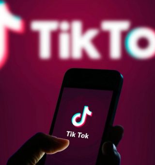 TikTok libera inscrição à vagas de emprego e criação de vídeo-currículo