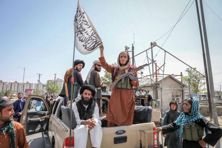 Talibã volta ao Afeganistão e país de potência mundial tem ganhos com o retorno