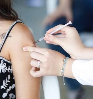 Vacinação contra COVID-19 no Brasil tem 82 milhões de imunizados