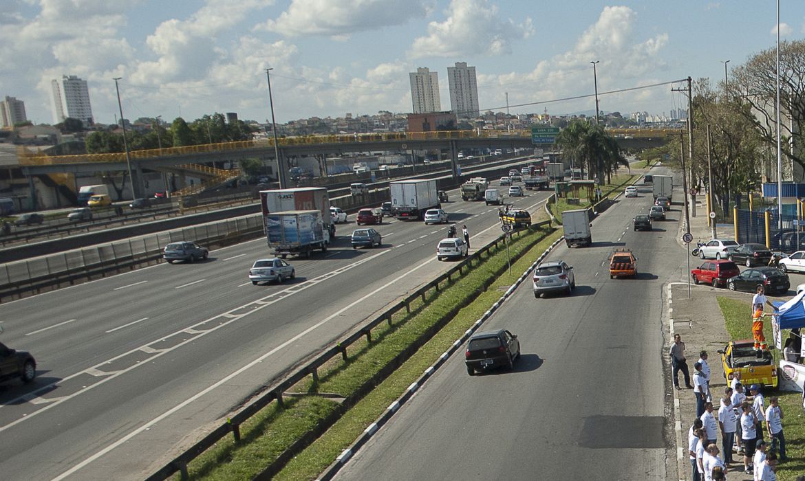 Via Dutra anuncia mudanças no pedágio e mais flexibilidade no pagamento