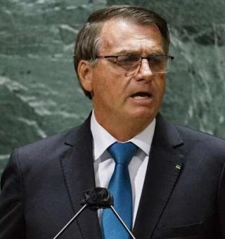 Quais dados Bolsonaro usou para divulgar na ONU o auxílio emergencial de 800 dólares?