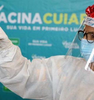Prefeitura de Cuiabá inicia vacinação para maiores de 18 anos