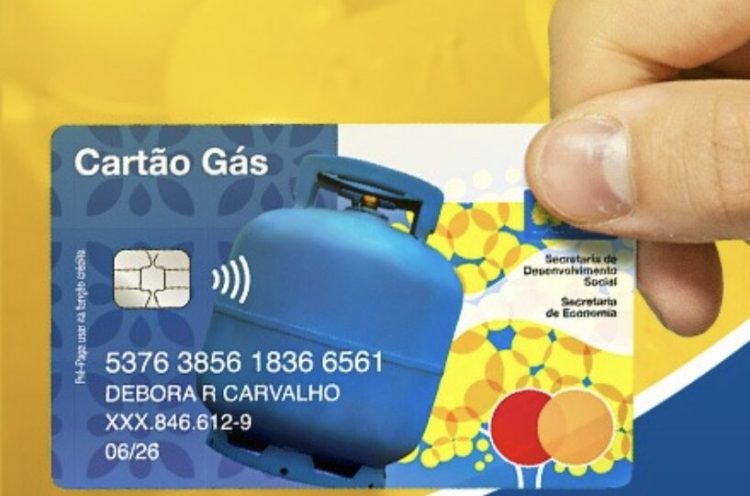 Começa a distribuição do Cartão Gás com vale de R$ 100 no Distrito Federal 