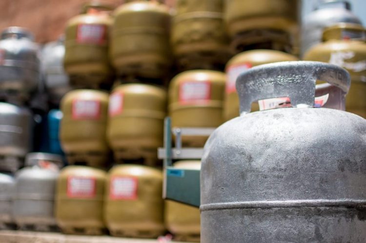 Governo de Roraima estuda zerar imposto cobrado sobre o gás de cozinha em 2022