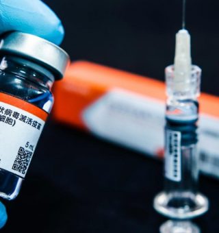 Coronavac não vai ter 3ª dose de vacinação; governo escolhe outra marca