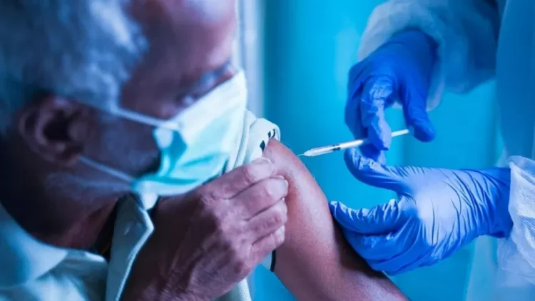 Brasil chega a 68,22% de vacinados com a 1 ª dose; veja média por estados 