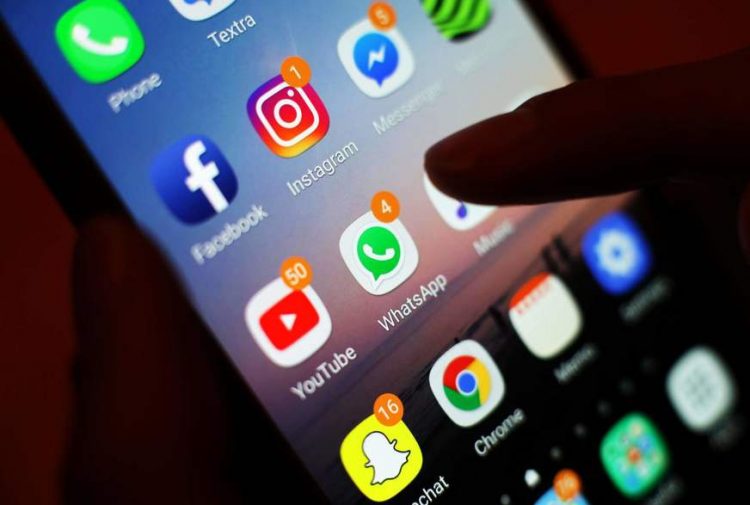 show_fora-do-ar-whatsapp-facebook-instagram-messenger_F9A7B0E9-5174-44A4-91A9-634C7B502269