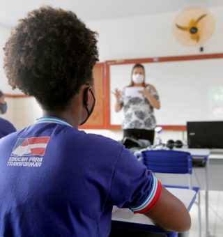 Escolas estaduais da Bahia retornarão às aulas presenciais a partir do dia 18