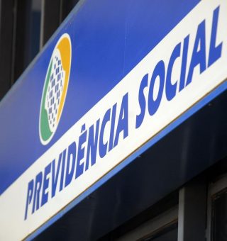 INSS vai pagar indenização de R$ 2.500 aos seus pensionistas; entenda o motivo