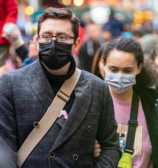 Uso de máscara pode deixar de ser obrigatório em São Paulo e no Rio de Janeiro