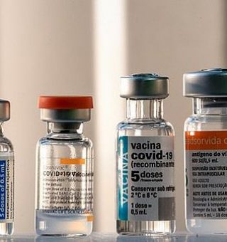 Campanha de vacinação contra COVID-19 em 2022 deve proibir imunizante famoso
