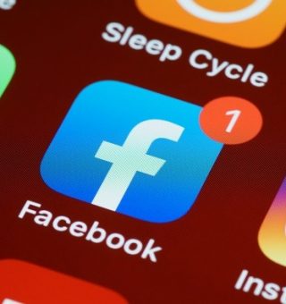 Prejuízo mundial da paralisação do Facebook, Instagram e WhatsApp nesta semana