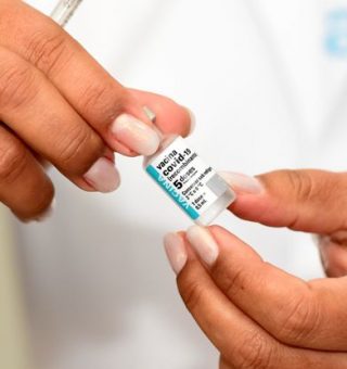Intervalo para a dose de reforço da vacina da Covid-19 cai para 4 meses em todo o Brasil