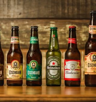 Cerveja long neck em risco? Bares e comércios podem sofrer desabastecimento