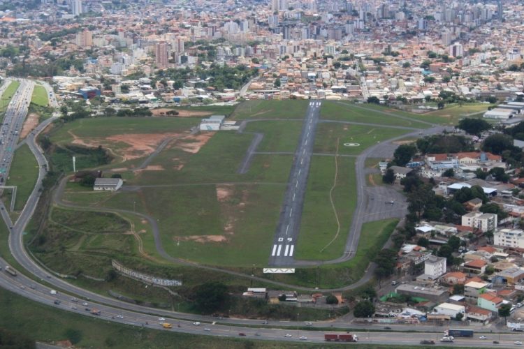 Casa Verde e Amarela: aeroporto pode dar lugar a novos empreendimentos em BH; saiba mais