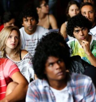 Número de jovens que não estudam nem trabalham no Brasil já superam a população da Bélgica