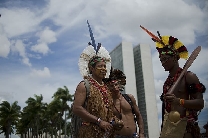 Bolsonaro veta orçamento para indígenas, quilombolas e pesquisas